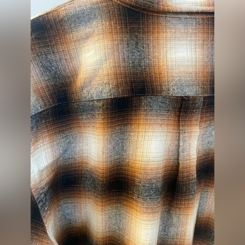 Rust flannel - Picture 4 of 4